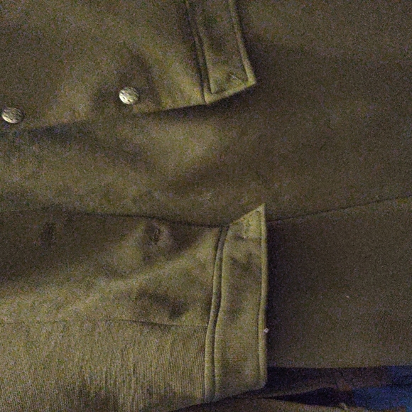 Clothes - Picture 5 of 11